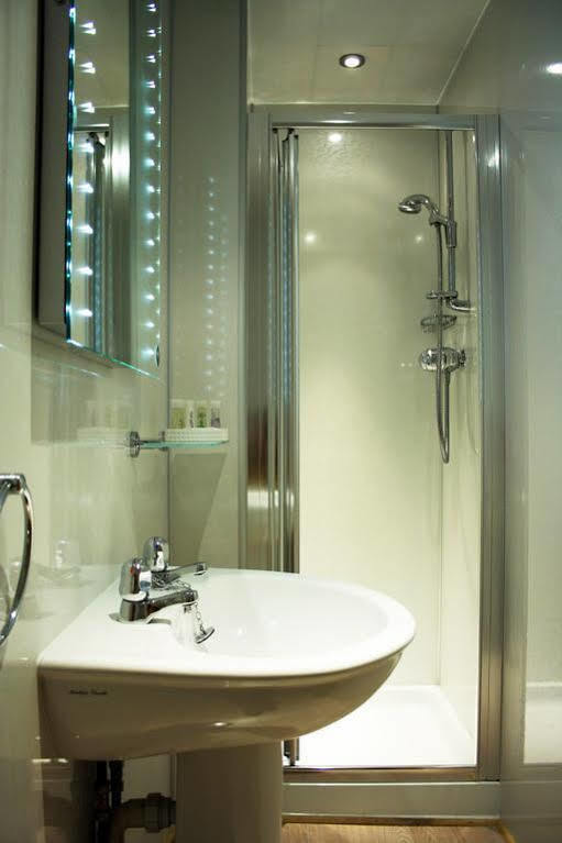Claremont House Otel Ambleside Dış mekan fotoğraf